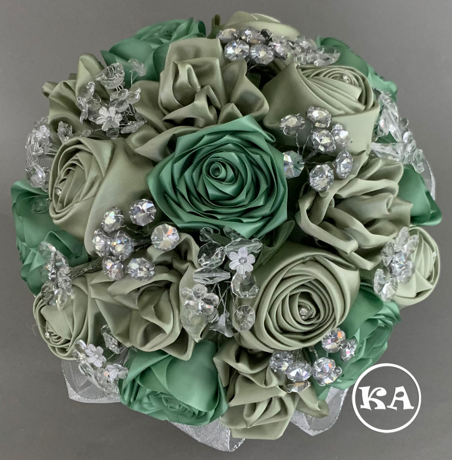 a-0030 quinceanera bouquet sage with silver