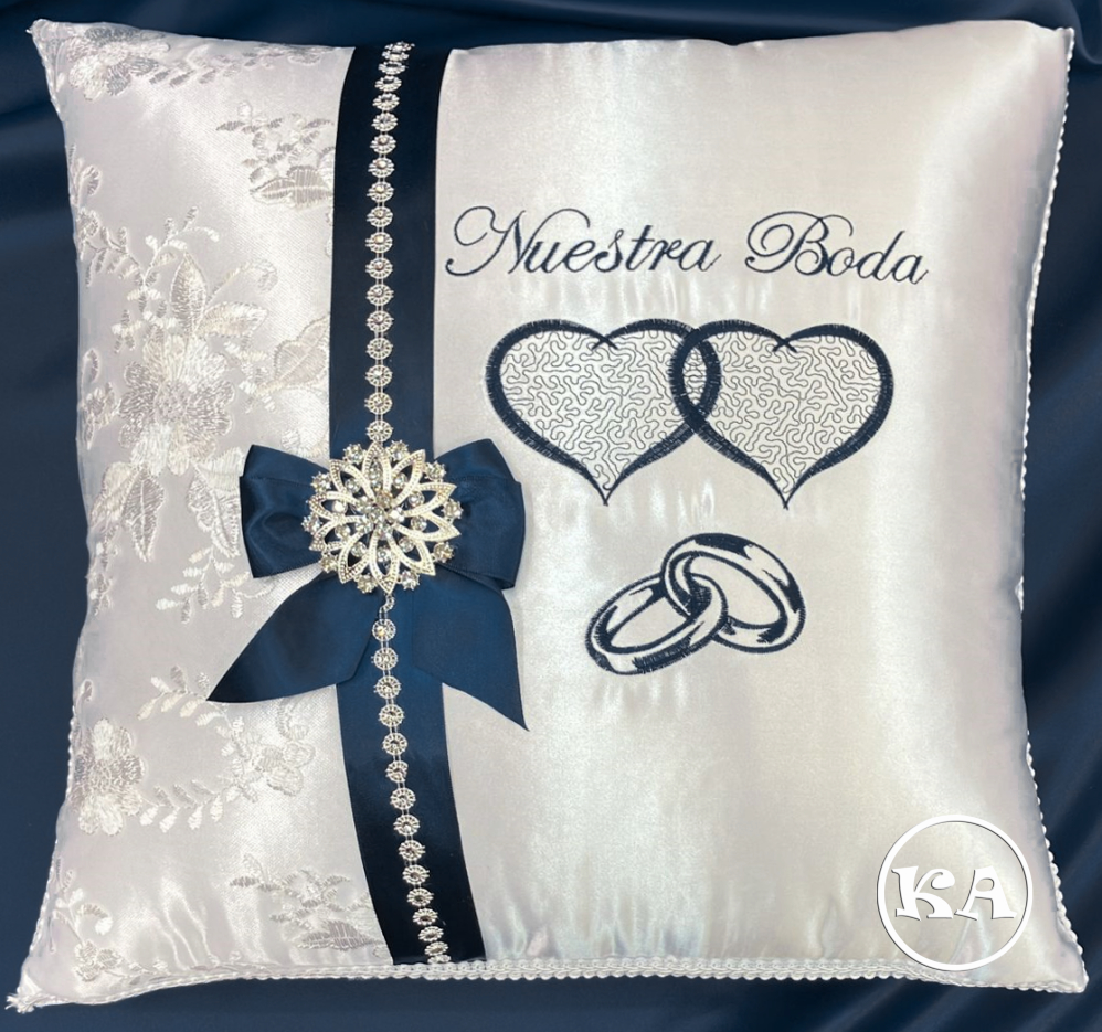 ar-542 wedding pillow